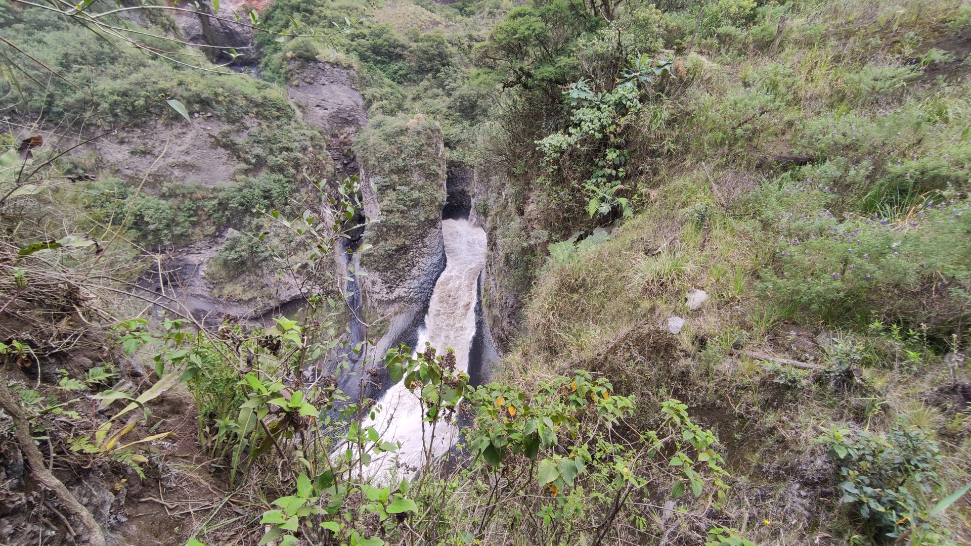 Cascada del Gorila de Pelileo